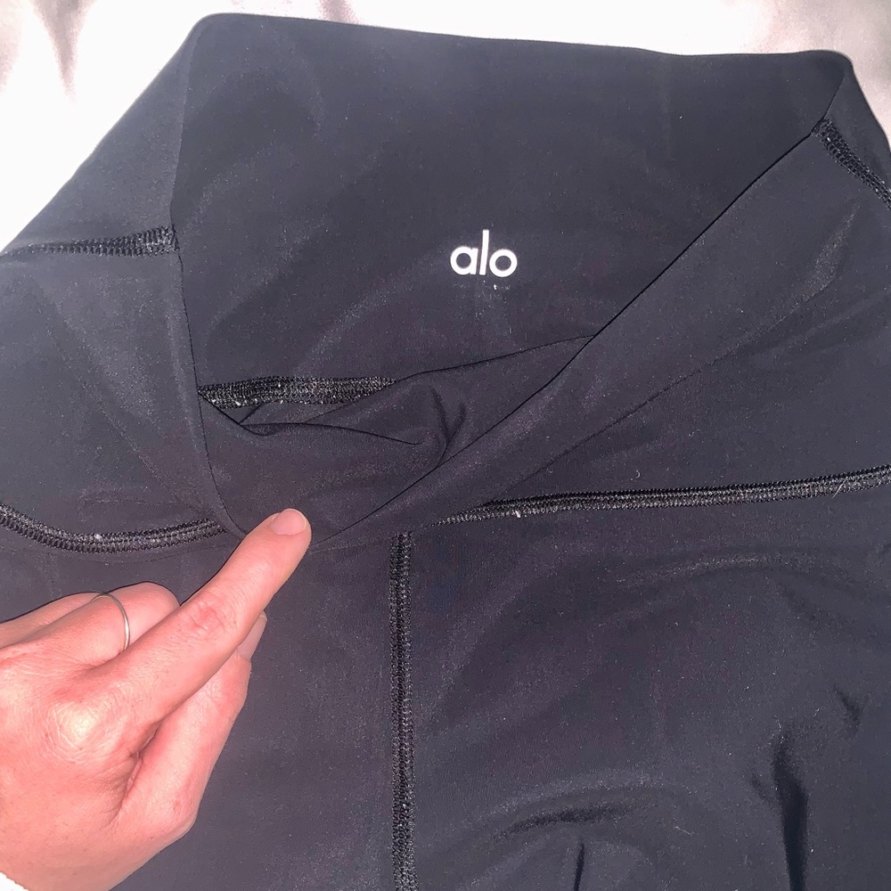 ALO RIPPED LEGGINGS - Picture 2 of 4